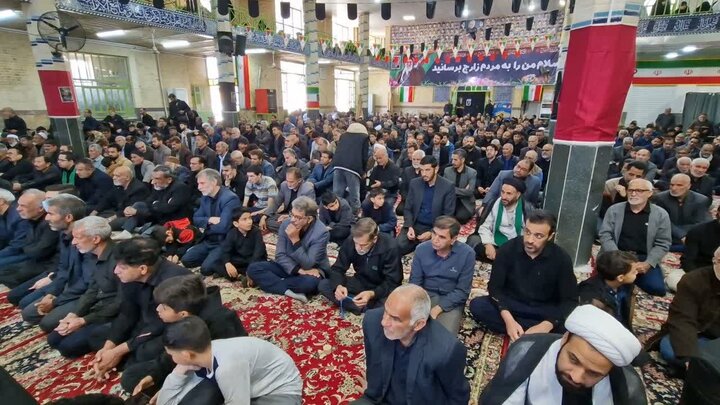 تصاویر/ حماسه زارچی ها در نماز جمعه و راهپیمایی سراسری۱۴اسفند۱۴۰۴