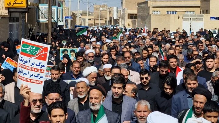 تصاویر/ حماسه زارچی ها در نماز جمعه و راهپیمایی سراسری۱۴اسفند۱۴۰۴