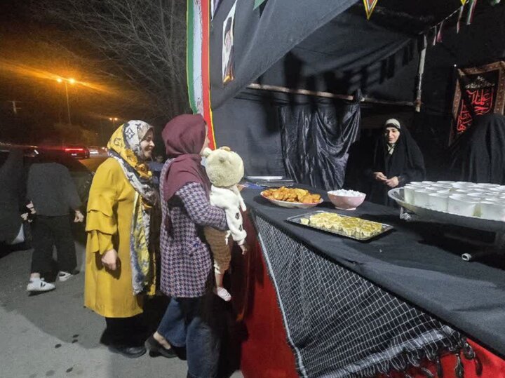 تصاویر/ برپایی موکب «میثاق با امام شهید» بانوان حوزوی یزد