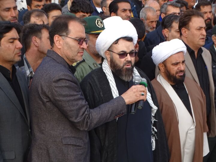 تصاویر/ تشییع پیکر شهید اصغر نعیمی در قپچاق شهرستان چهاربرج