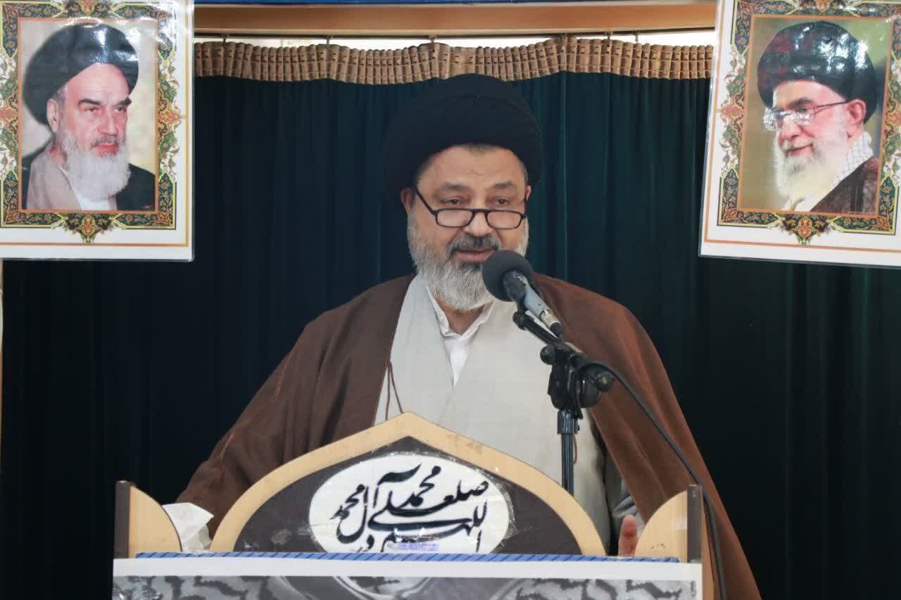 اطاعت از ولی‌فقیه، اطاعت از امام زمان(عج) است