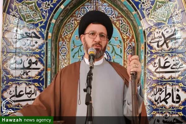 ملت ایران با پشت سر گذاشتن مصائب بزرگ، استوار ایستاده است