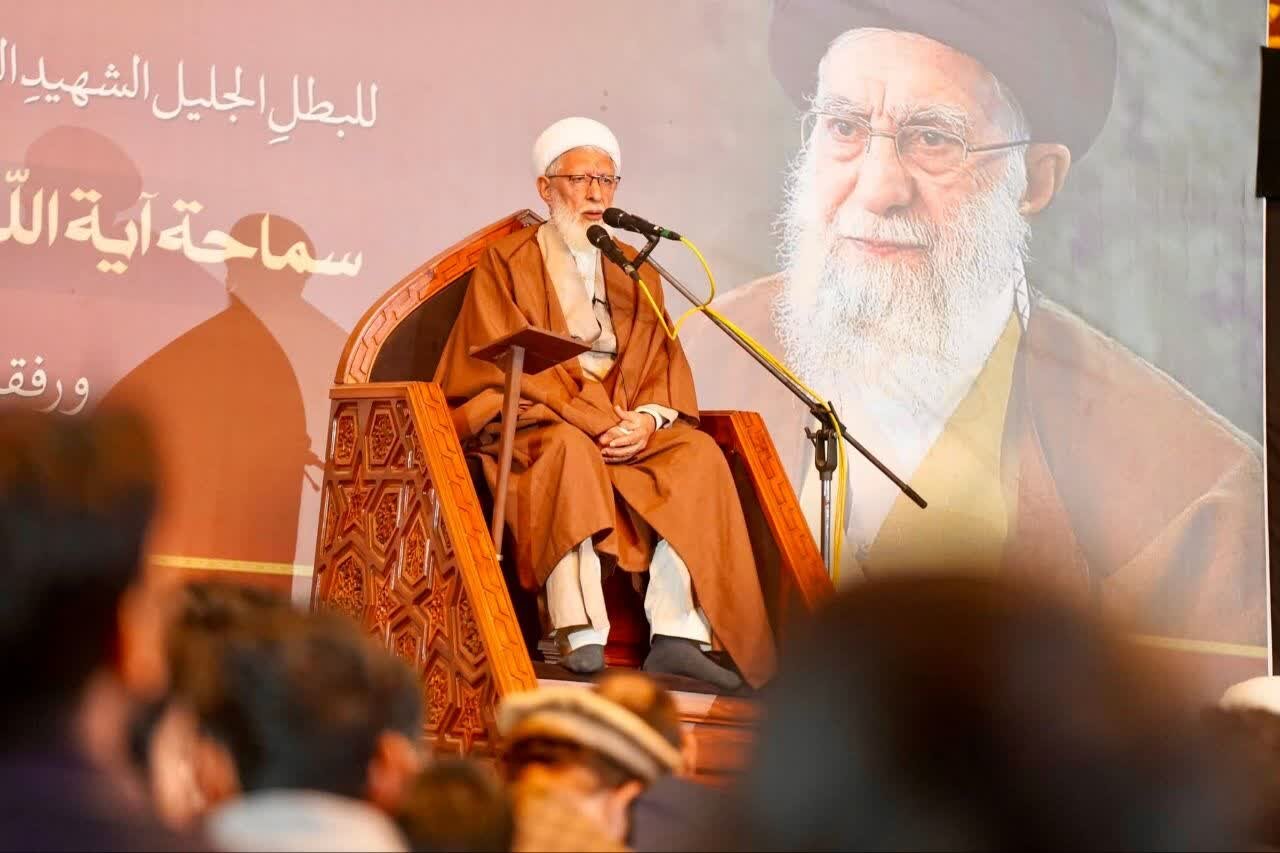 برگزاری مراسم گرامیداشت امام خامنهای (قدس سره) در جامعه الکوثر اسلامآباد پاکستان