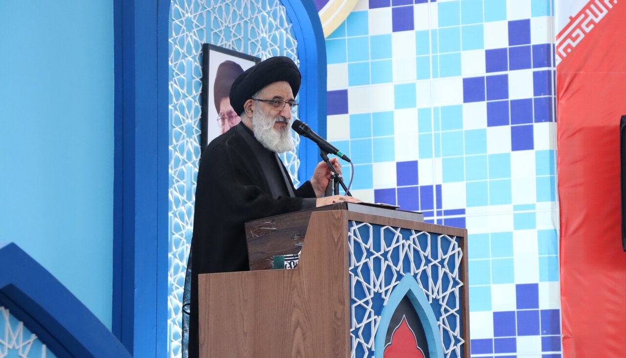 انتقام خون امام شهید امت، مطالبه جدی مردم از مسئولان است