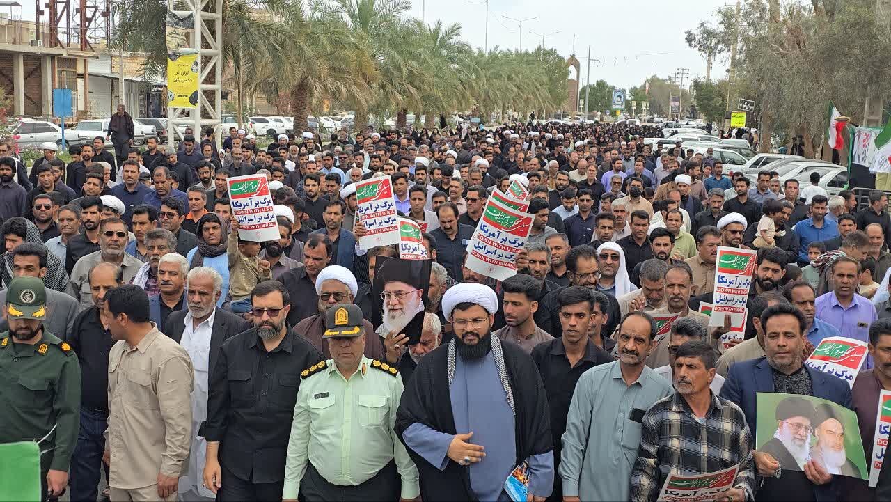 تصاویر/ راهپیمایی مردم ریگان در انتقام‌خواهی امام‌شهید