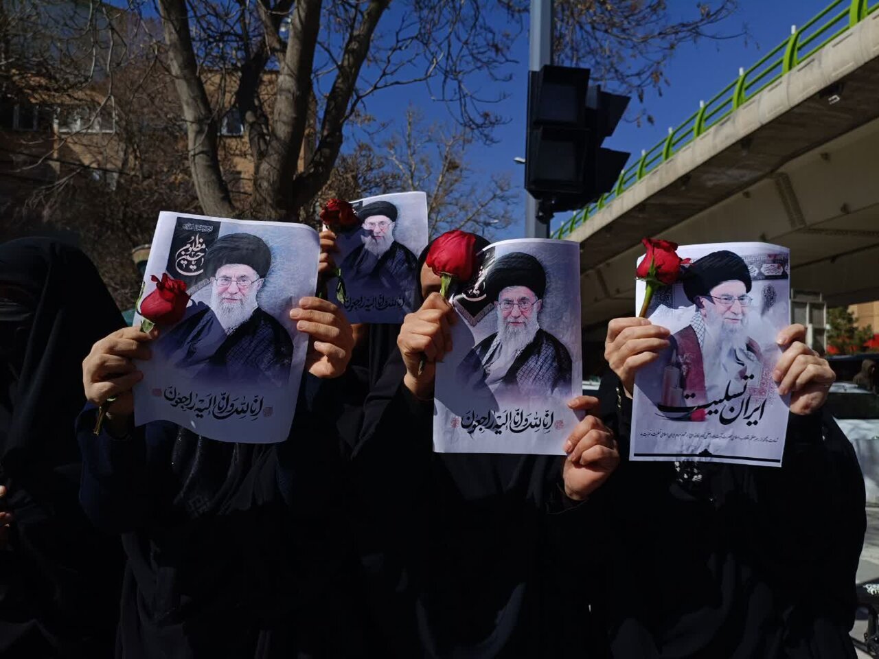 فیلم / اجتماع بانوان همدان در سوگ رهبر معظم انقلاب