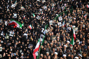 ایران - اسرائیل جنگ میں ایرانی عوام کی صورت حال / نہ یزید وقت کے سامنے تسلیم ہوں گے نہ کسی سازش کا حصہ بنیں گے