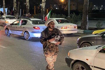 حضور پرشور روحانیت کرمانشاه در میدان حمایت از نظام اسلامی + عکس