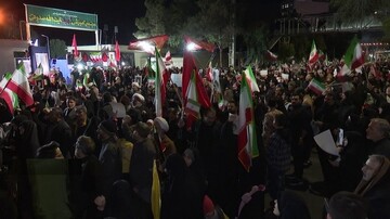 حضور پرشور امت حزب الله در راهپیمایی های شبانه قم