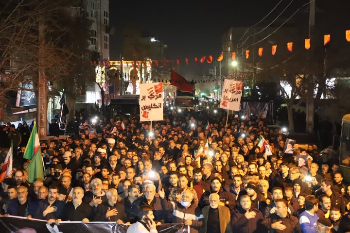 هفتمین شب خونخواهی امام شهید  توسط مردم انقلابی کمال شهر