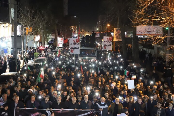 هفتمین شب خونخواهی امام شهید  توسط مردم انقلابی کمال شهر