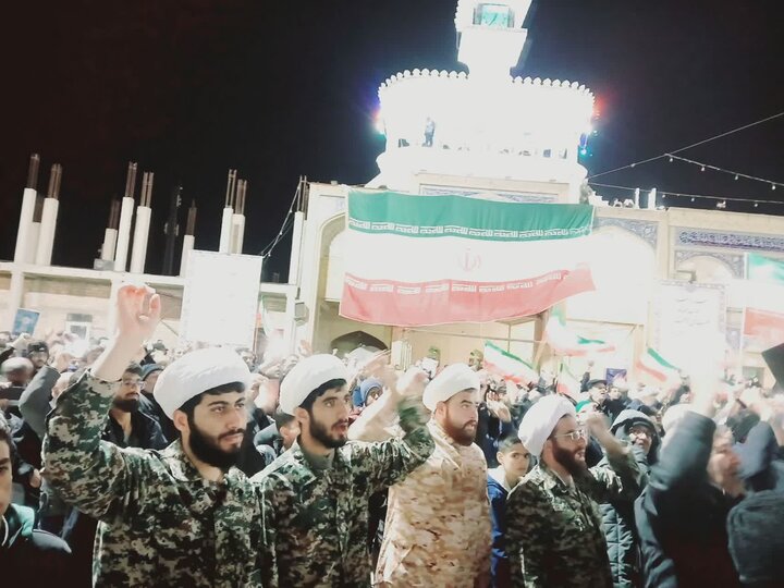 تصاویر/ آمادگی طلاب جهادی و بسیجی حوزه علمیه جعفریه شهرستان پیشوا برای خدمت به مردم شریف ایران اسلامی
