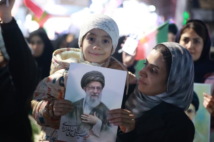 تصاویر / اجتماع بانوان شهر محمدیه ومهرگان قز وین در رثای  قائد امت
