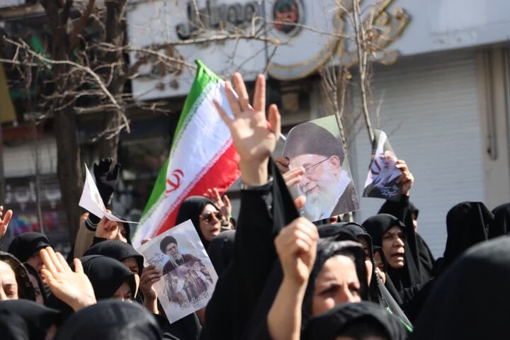 تصاویر / اجتماع بانوان شهر محمدیه ومهرگان قز وین در رثای  قائد امت