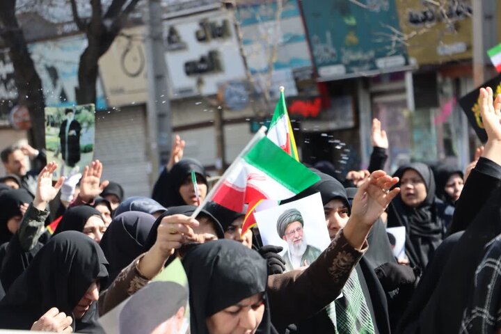 تصاویر / اجتماع بانوان شهر محمدیه ومهرگان قز وین در رثای  قائد امت