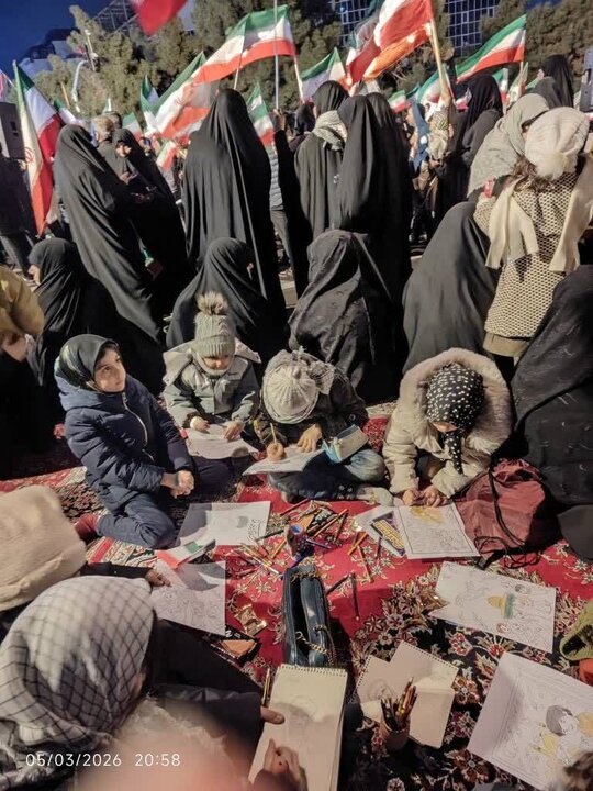 تصاویر / برپایی کارگاه کودک و نوجوان  با نام و یاد رهبر شهید میهن اسلامی