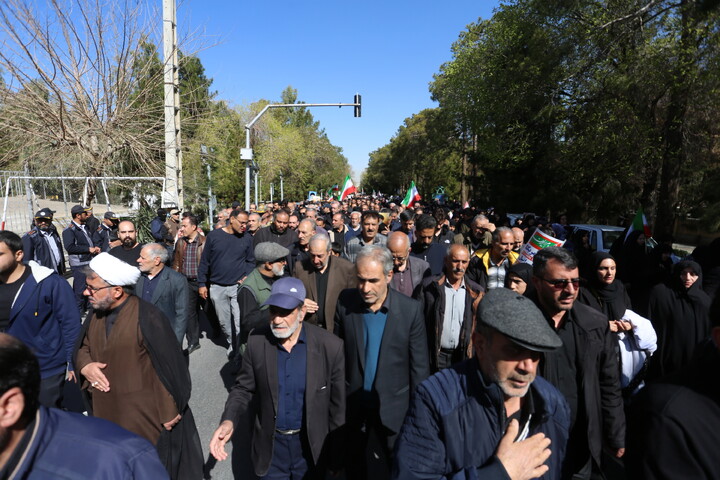 تصاویر / دومین مراسم تشییع پیکر مطهر شهدای جنایات اخیر آمریکایی صهیونی در اصفهان