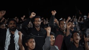 تصاویر/ اجتماع عظیم مردم بیکاه در محل یادمان شهید گمنام