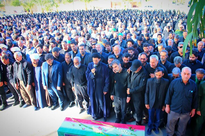 تصاویر/ تشییع و خاکسپاری پیکر شهید رضا حسینی در اردکان