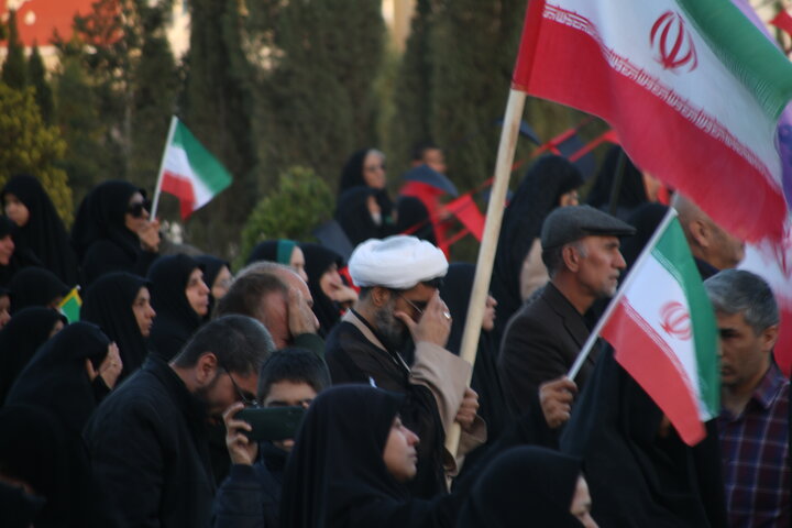 تجمع مردم کرمان در هفتمین روز خونخواهی