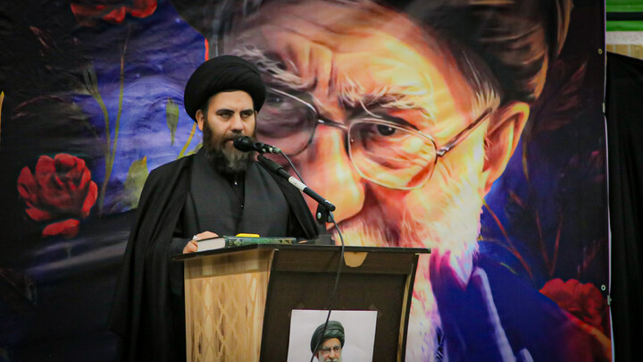 تصاویر/مراسم بزرگداشت امام شهید آیت الله سید علی حسینی خامنه ای در همدان