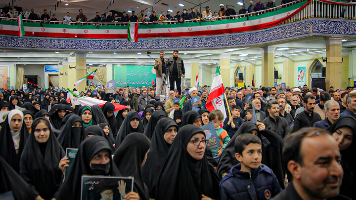 تصاویر/مراسم بزرگداشت امام شهید آیت الله سید علی حسینی خامنه ای در همدان