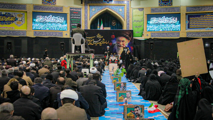 تصاویر/مراسم بزرگداشت امام شهید آیت الله سید علی حسینی خامنه ای در همدان