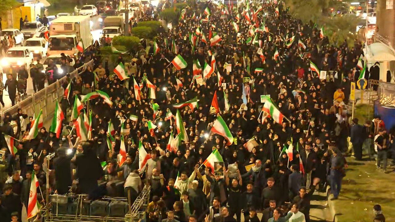 فیلم| کارون در سوگ امام شهید حماسه آفرید