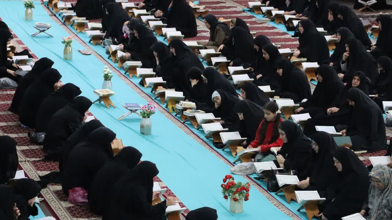 تصاویر/ مراسم جمع خوانی قرآن کریم در شهرستان شاهین دژ