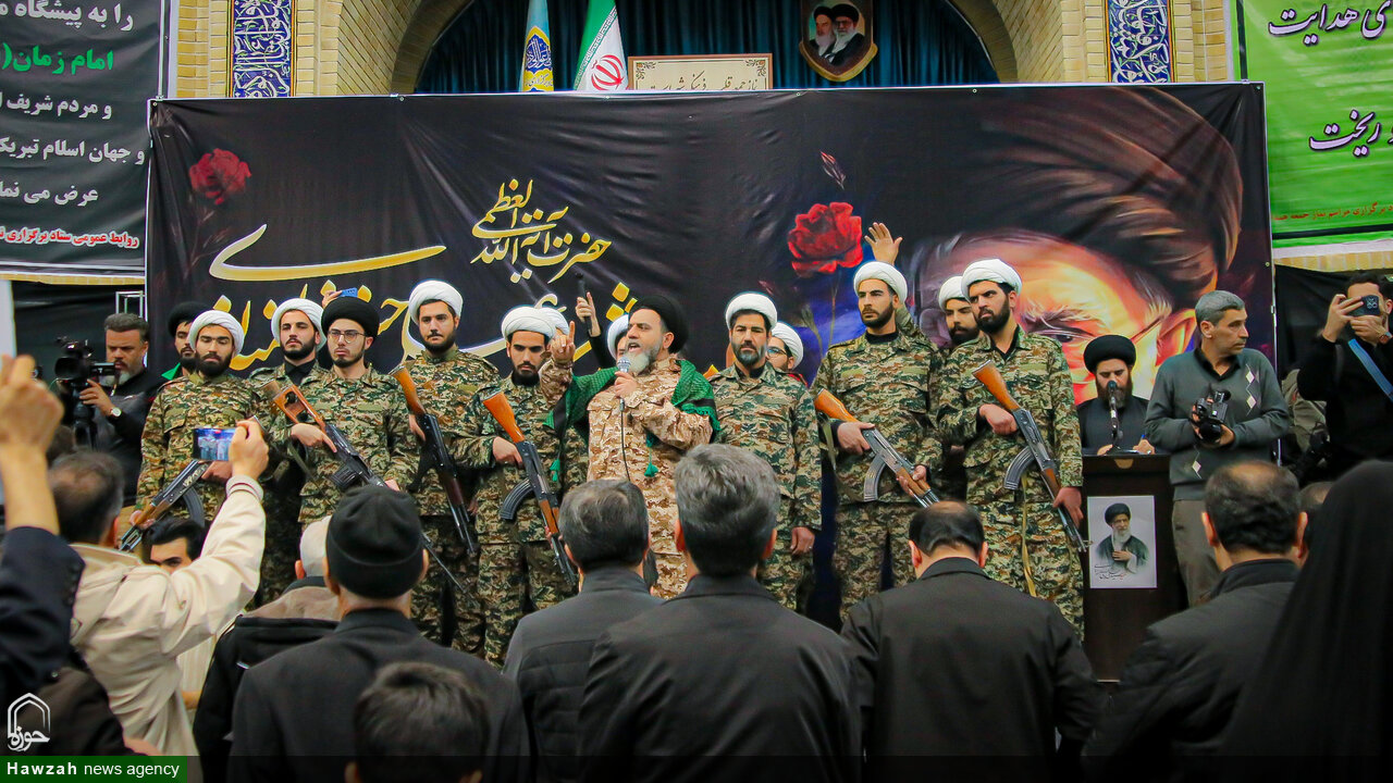 فیلم | حضور طلاب همدانی با لباس نظامی در مراسم گرامیداشت رهبر معظم انقلاب شهید خامنه‌ای