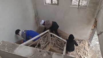 از ارائه خدمات روانشناسی تا آواربرداری؛ جهاد طلاب عضو هلال احمر در مناطق آسیب‌دیده جنگ تحمیلی