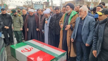 تصاویر / تشییع با شکوه پیکر مطهر شهیدان «امیررضا شیراوند» و «یاسر خویشوند» در نهاوند