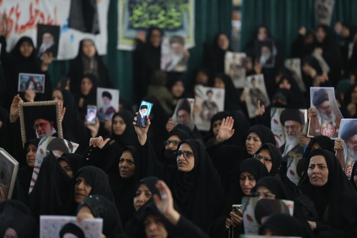 تصاویر / تجمع بانوان بهاری در جهت خونخواهی قائد امت