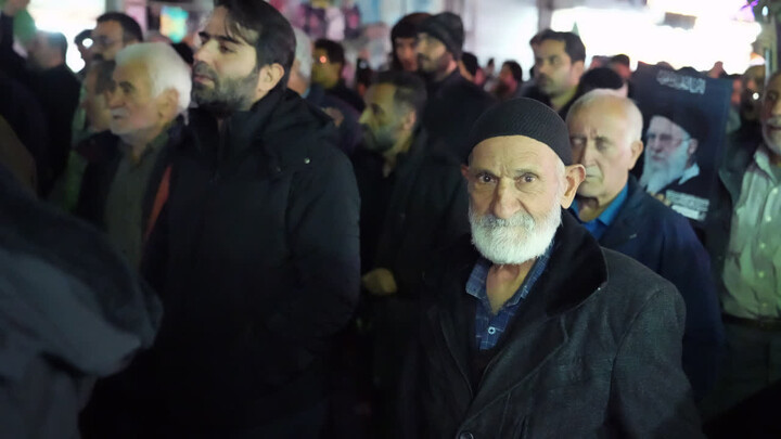 هفتمین شب از حضور باشکوه مردم ولایتمدار کمال‌شهر در سوگ شهید امام خامنه ای و دفاع از میهن عزیزمان