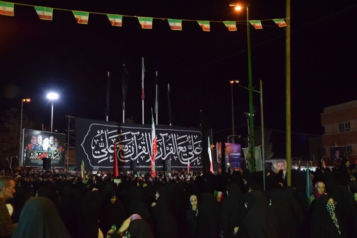 تصاویر/ راهپیمایی و حضور پرشور و حماسی مردم شهرستان آران و بیدگل در عزای هفتمین روز شهادت امام امت
