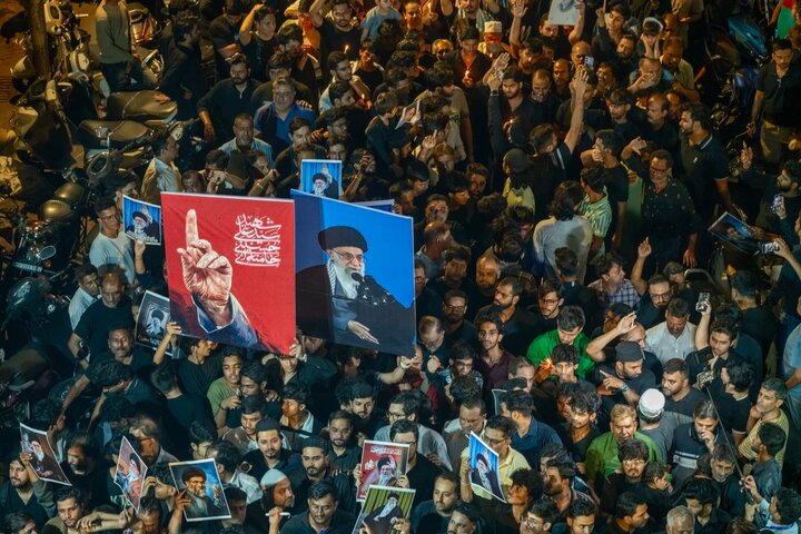 ممبئی میں رہبر انقلاب آیت اللہ خامنہ‌ای کی شہادت پر احتجاجی ریلی اور تعزیتی جلسے میں ہزاروں مومنین نے اتحاد و استقامت کا مظاہرہ کیا