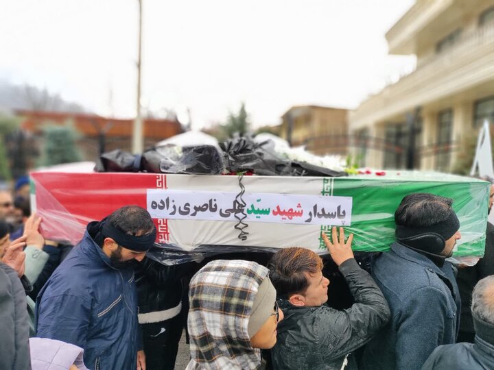 تصاویر/ برف هم مانع تشییع یکی از شهدای اقتدار در قمصر نشد