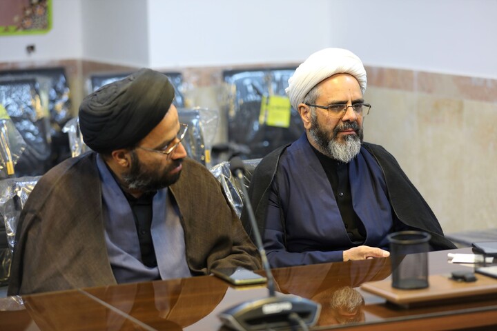 تصاویر/ جلسه بصیرتی با موضوع ابعاد جنگ تحمیلی