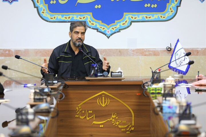تصاویر/ جلسه بصیرتی با موضوع ابعاد جنگ تحمیلی