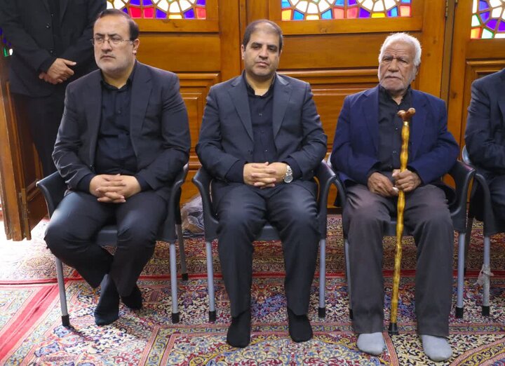 تصاویر/ مراسم گرامیداشت شهادت امام خامنه ای و شهدای جنگ رمضان در یزد