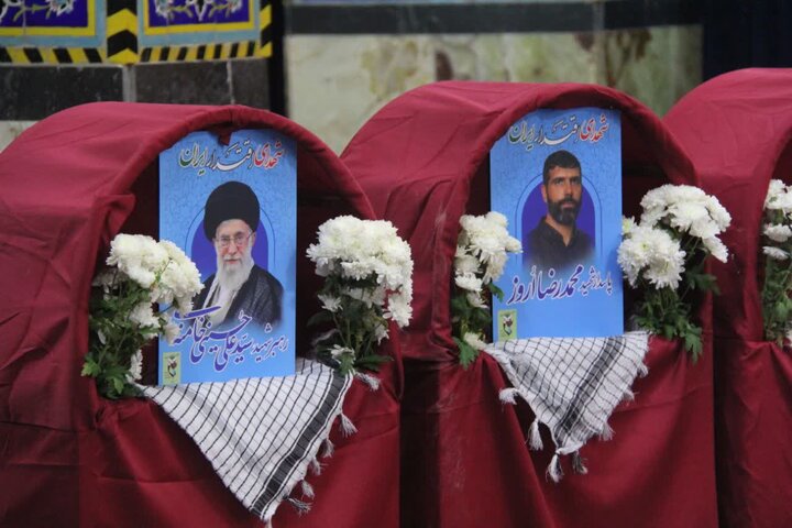 تصاویر/ مراسم گرامیداشت شهادت امام خامنه ای و شهدای جنگ رمضان در یزد