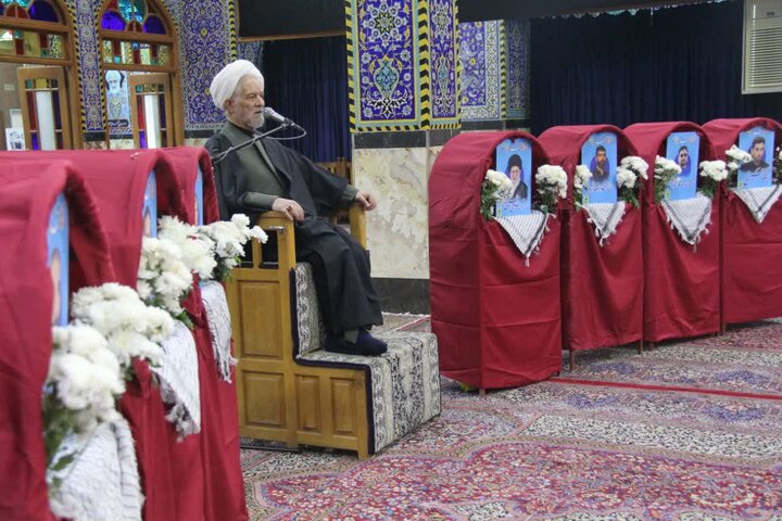 تصاویر/ مراسم گرامیداشت شهادت امام خامنه ای و شهدای جنگ رمضان در یزد