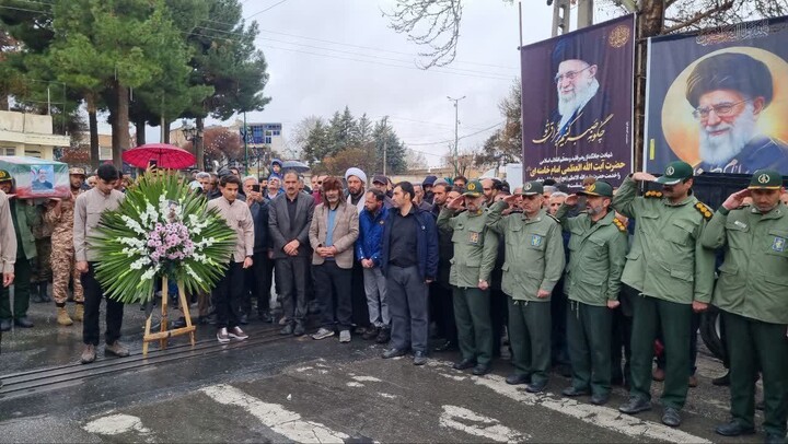 تصاویر / تشییع با شکوه پیکر مطهر شهیدان «امیررضا شیراوند» و «یاسر خویشوند» در نهاوند