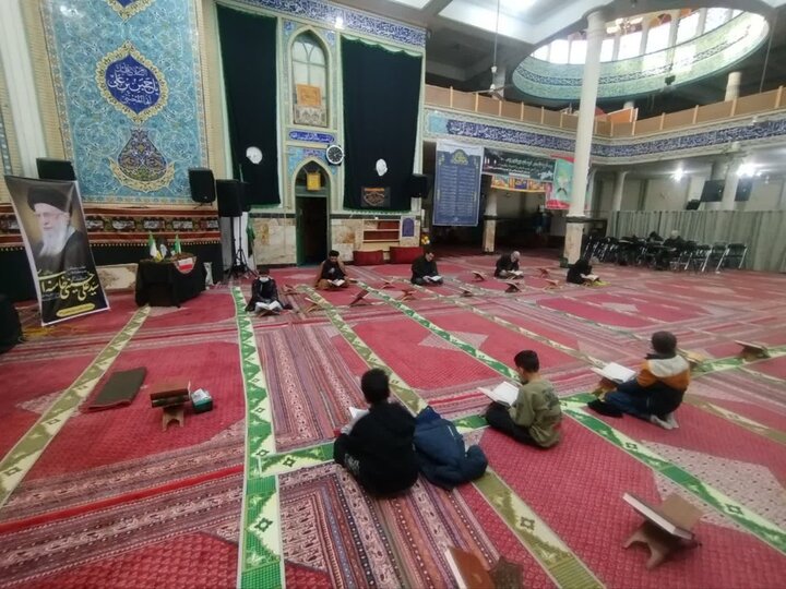 تصاویر/ گرامیداشت «شهدای تجاوز آمریکایی صهیونسیتی به ایران» در مسجد ولیعصر(عج)