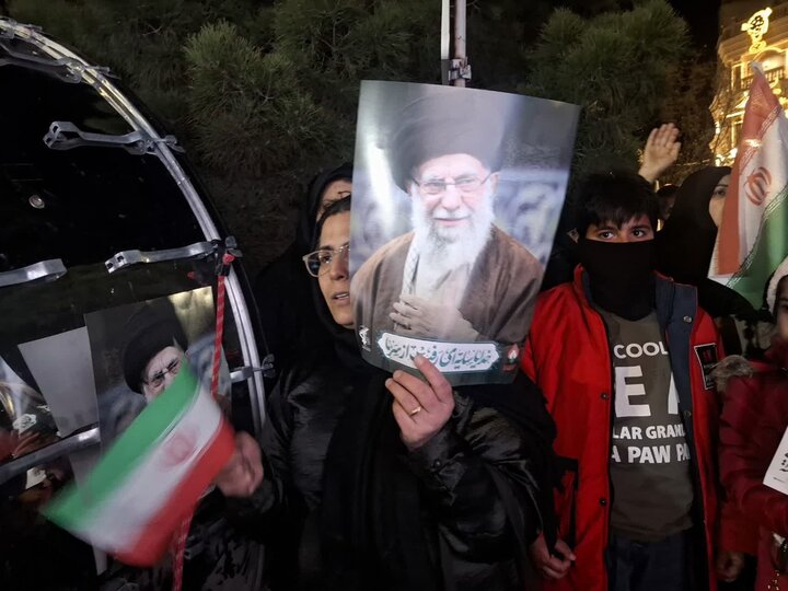 تصاویر | مراسم وداع شهدای حمله جنایتکارانه آمریکایی و صهیونی در کاشان
