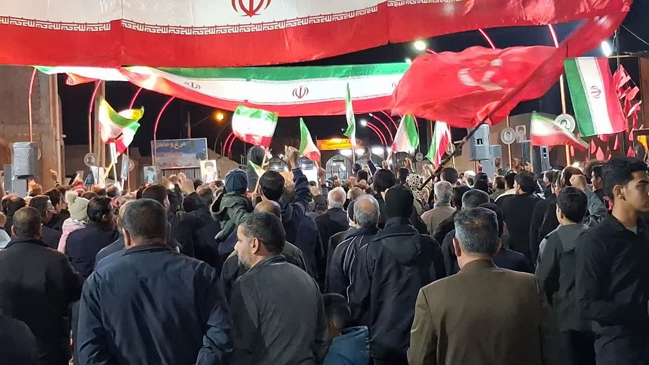 فیلم |  تسخیر خیابان های شهر با راهپیمایی خودرویی در همدان