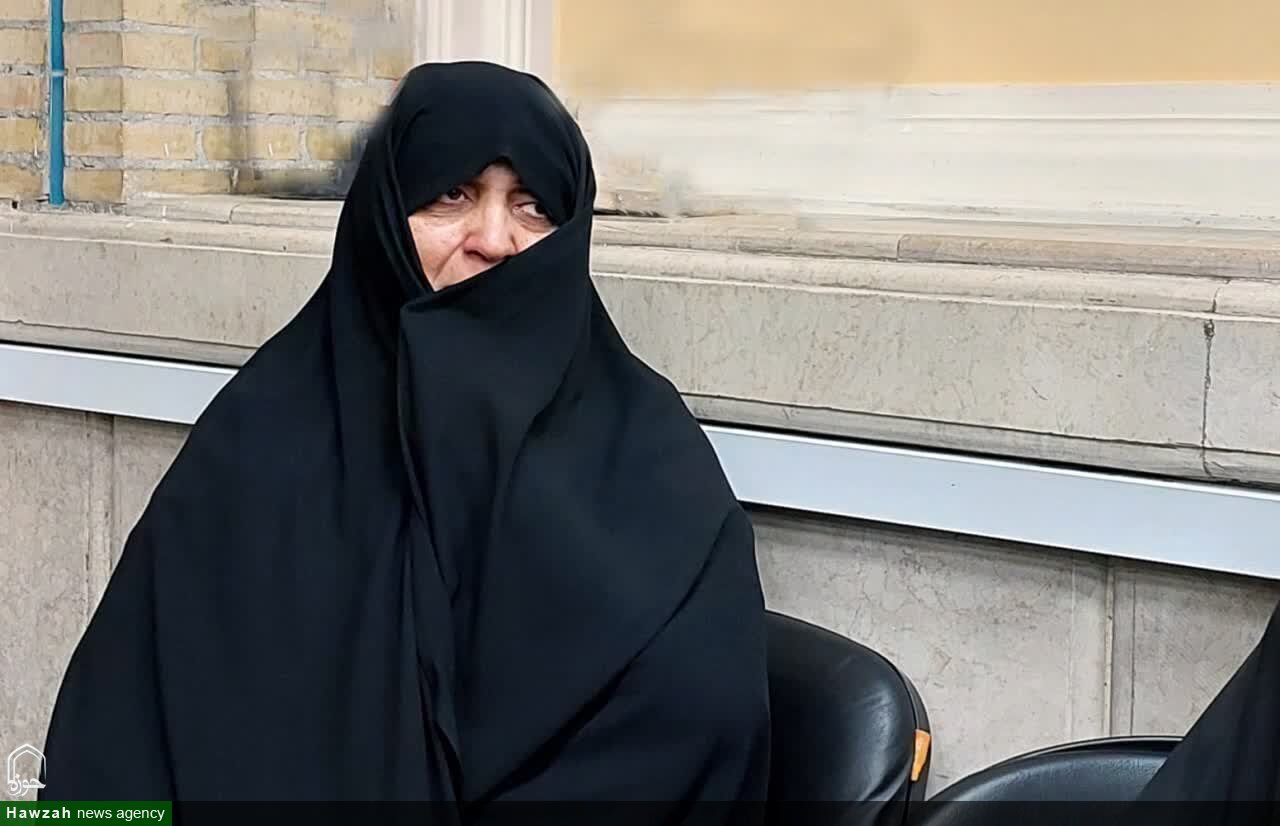 حضور آگاهانه مردم در صحنه و تقویت روشنگری، از راهکارهای عبور از فتنه‌های اجتماعی است