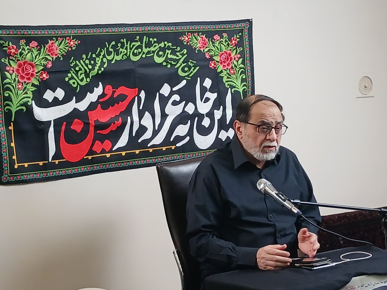 ساده‌زیستی از شاخصه‌های بارز زندگی امام خامنه‌ای بود/ پیشرفت علمی و تقویت توان دفاعی کشور با پیگیری رهبر انقلاب شکل گرفت