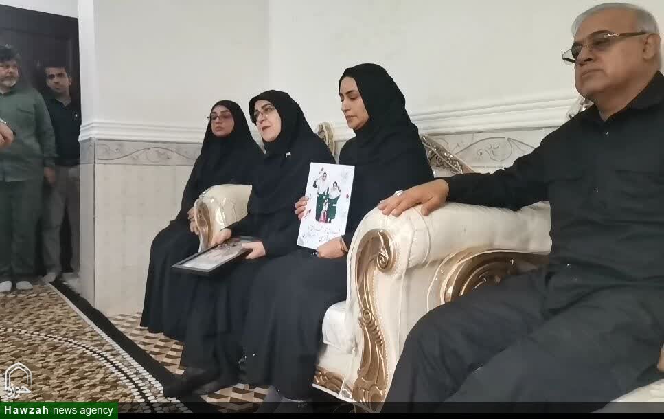 دیدار سخنگوی دولت و استاندار هرمزگان با خانواده های شهدای مدرسه دخترانه شجره طیبه میناب