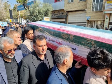 مراسم تشییع شهدای تجاوز آمریکایی صهیونی در شهرستان کاشان برگزار شد
